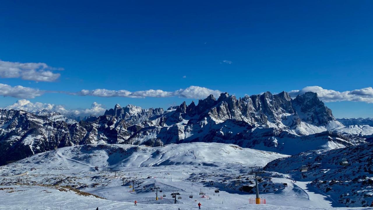 Il Covo Dello Sciatore Falcade Exteriör bild
